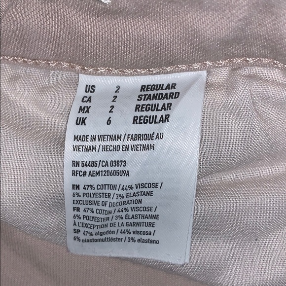 Light pink ripped American Eagle jeggings - Picture 3 of 4